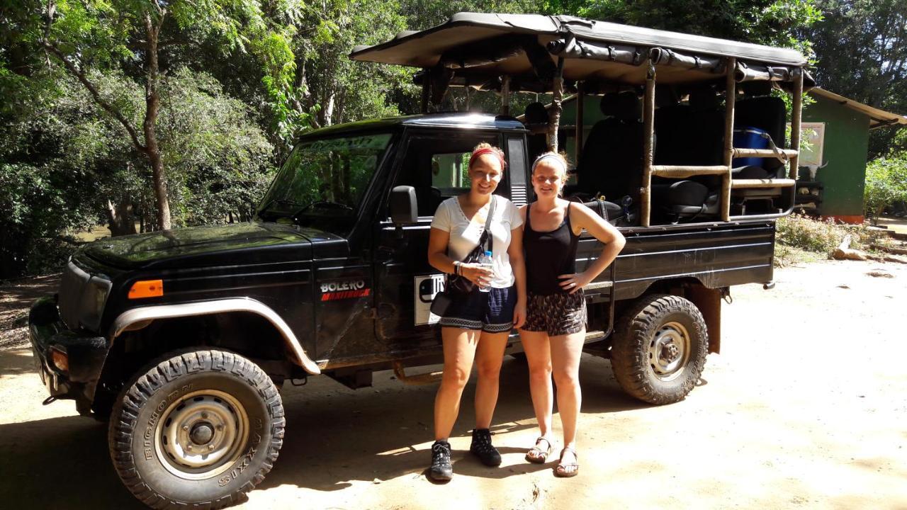 Tusker's Paradise Safari Villa Udawalawe Eksteriør billede